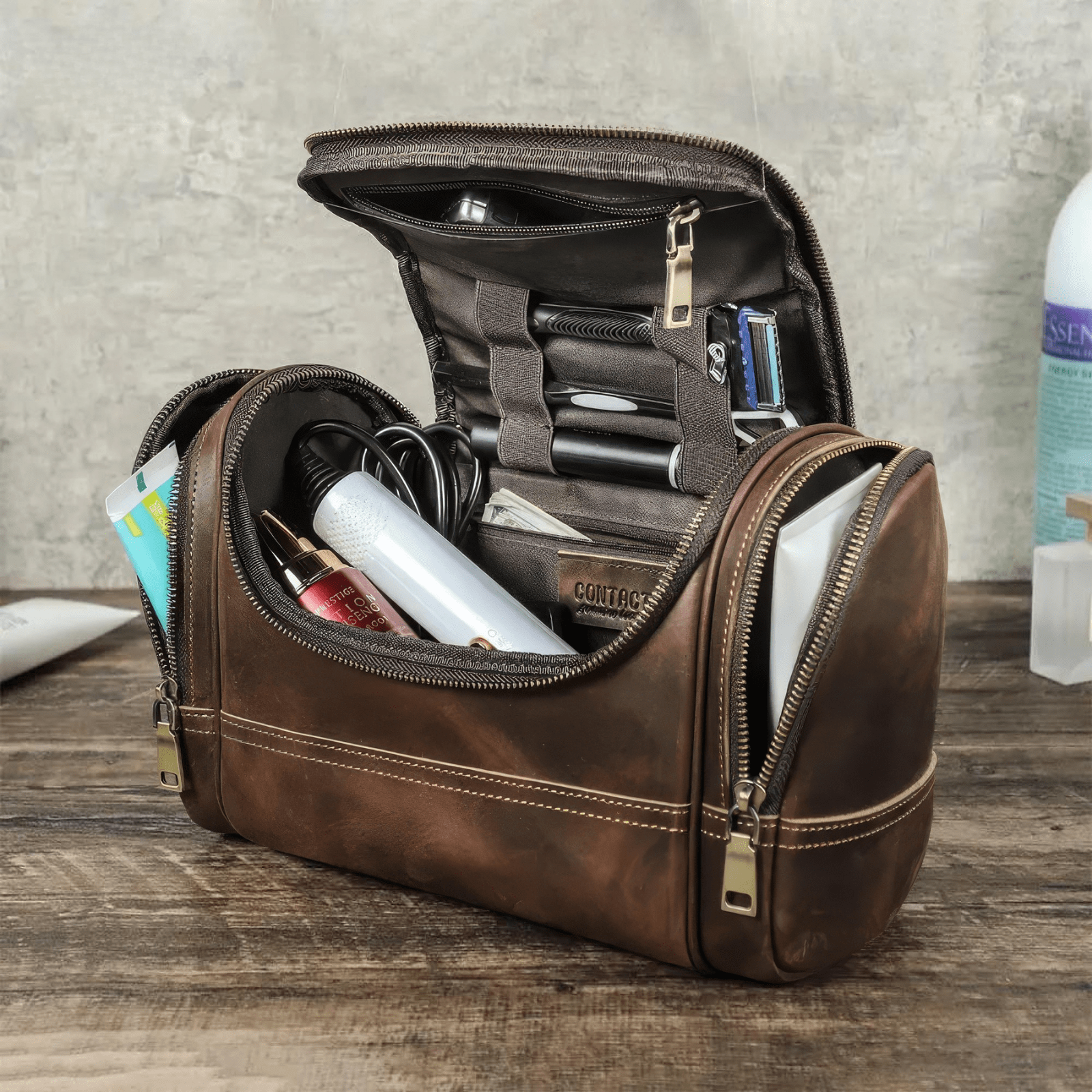 Grande trousse de toilette homme cuir marron compartiments pratiques pour accessoires