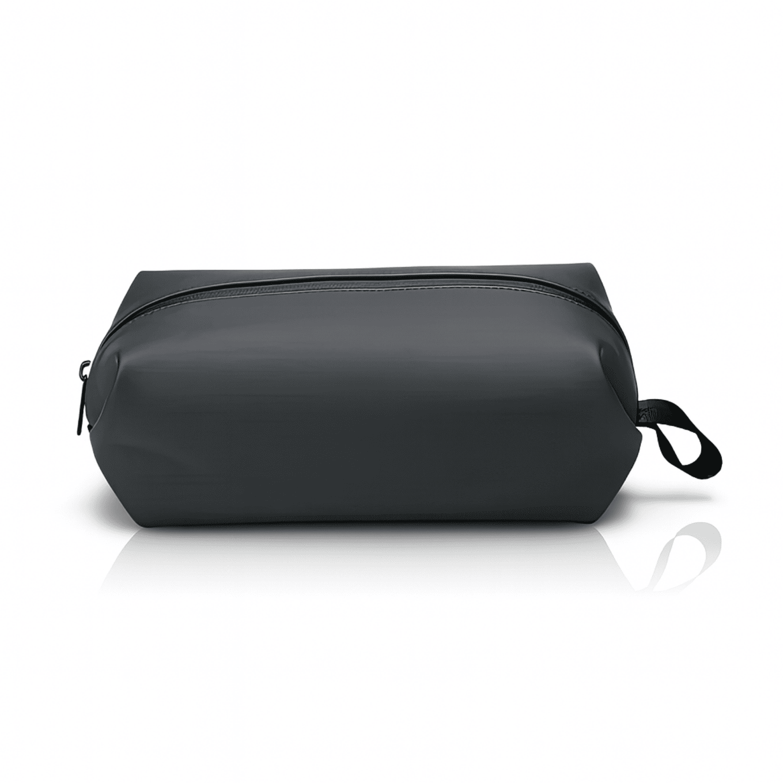 Petite trousse de toilette homme noire, format rectangulaire compact avec poignée arrière pour le transport.