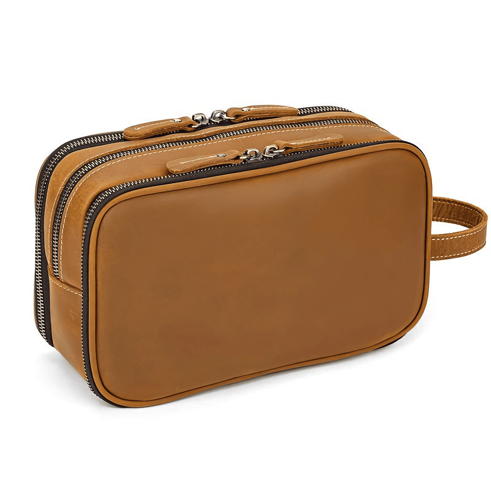 Trousse de toilette homme cuir luxe marron clair vue en angle gauche, design élégant et finitions artisanales haut de gamme.